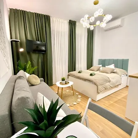 Brand New Design Emerald - Old Town A/c * Bratislava