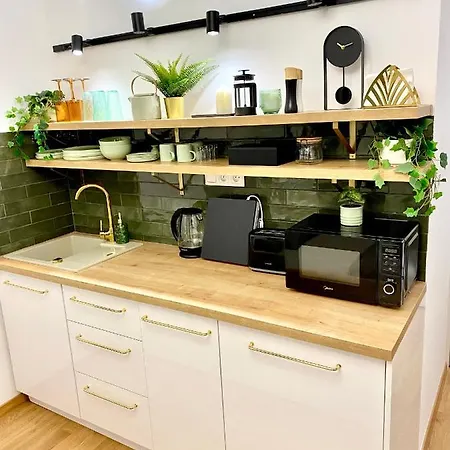 Brand New Design Emerald - Old Town A/c Apartamento