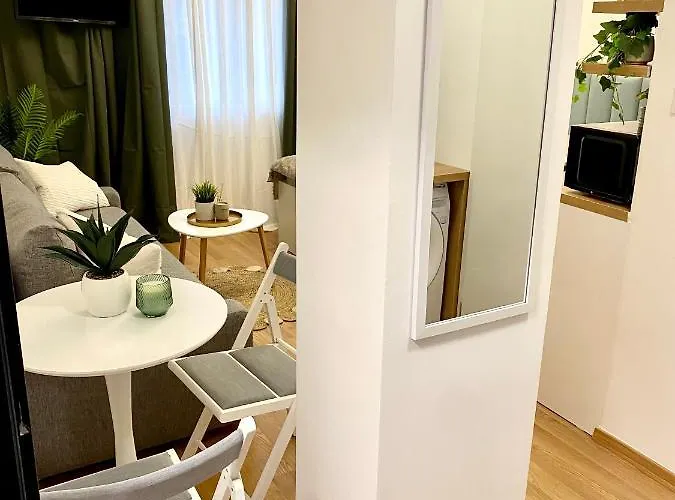 Brand New Design Emerald - Old Town A/c