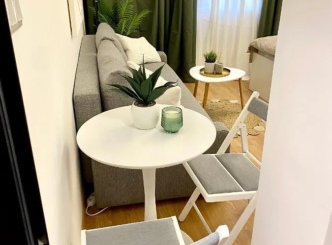 Brand New Design Emerald - Old Town A/c Bratislava