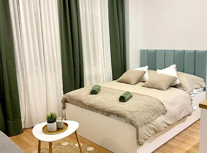 Brand New Design Emerald - Old Town A/c *