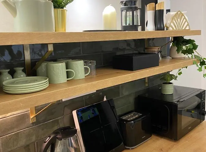 Brand New Design Emerald - Old Town A/c *