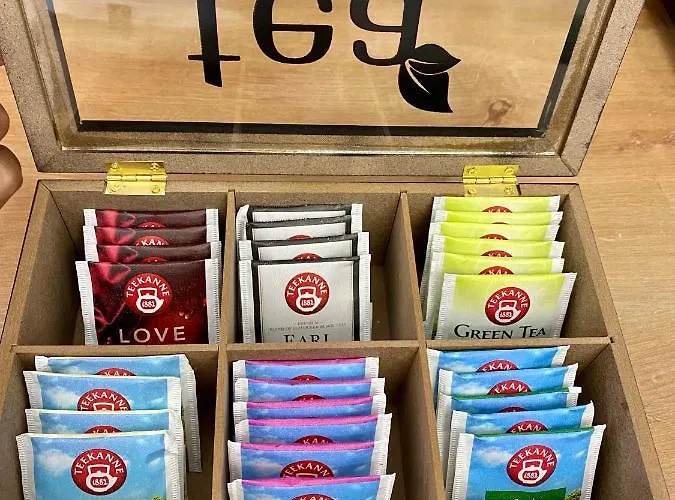 Brand New Design Emerald - Old Town A/c